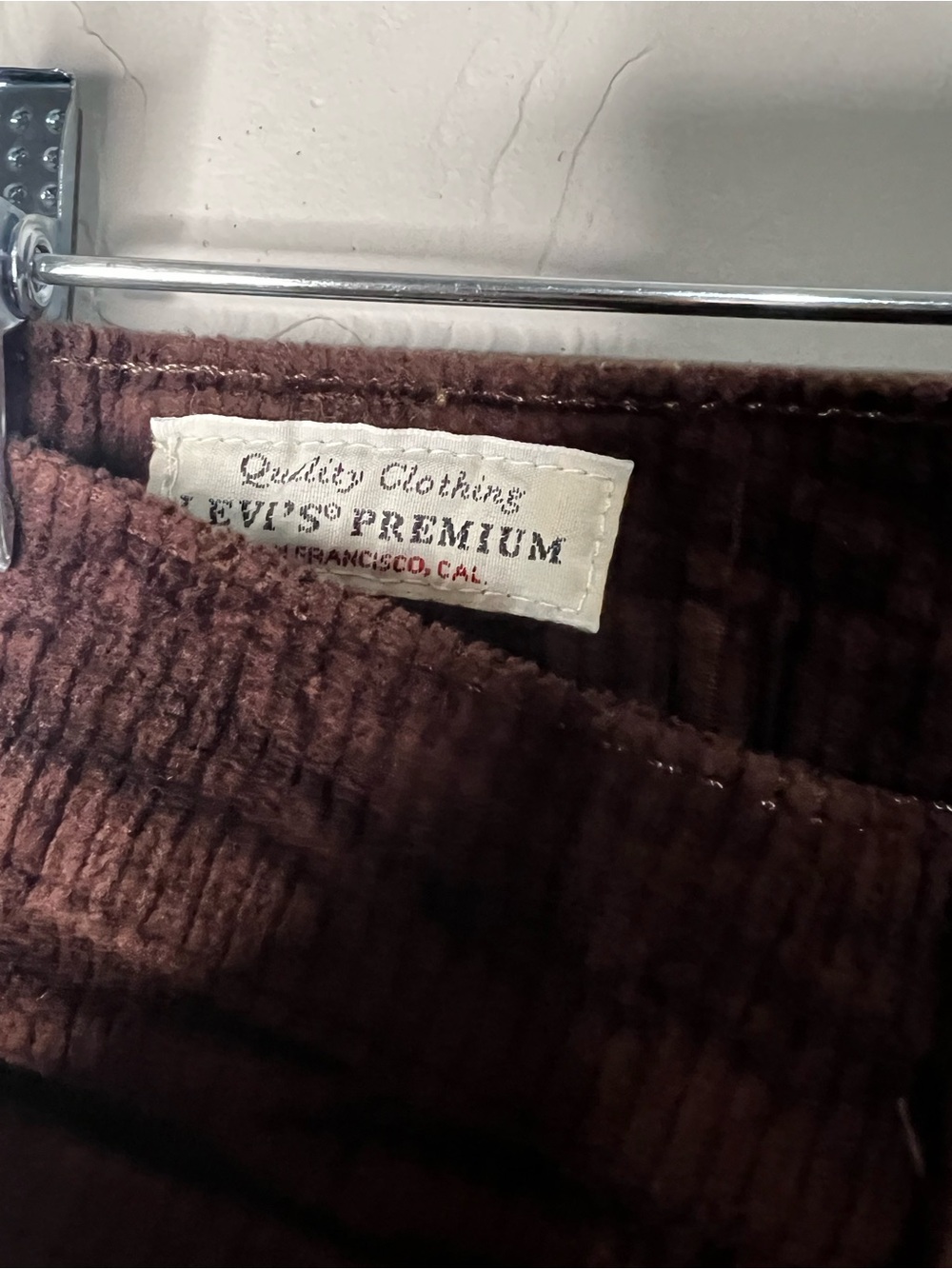 Levis Premium Quality 724 High Rise Straight Corduroy Chocolate Brown Pants - Picture 7 of 13